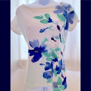 Jones New York tshirt